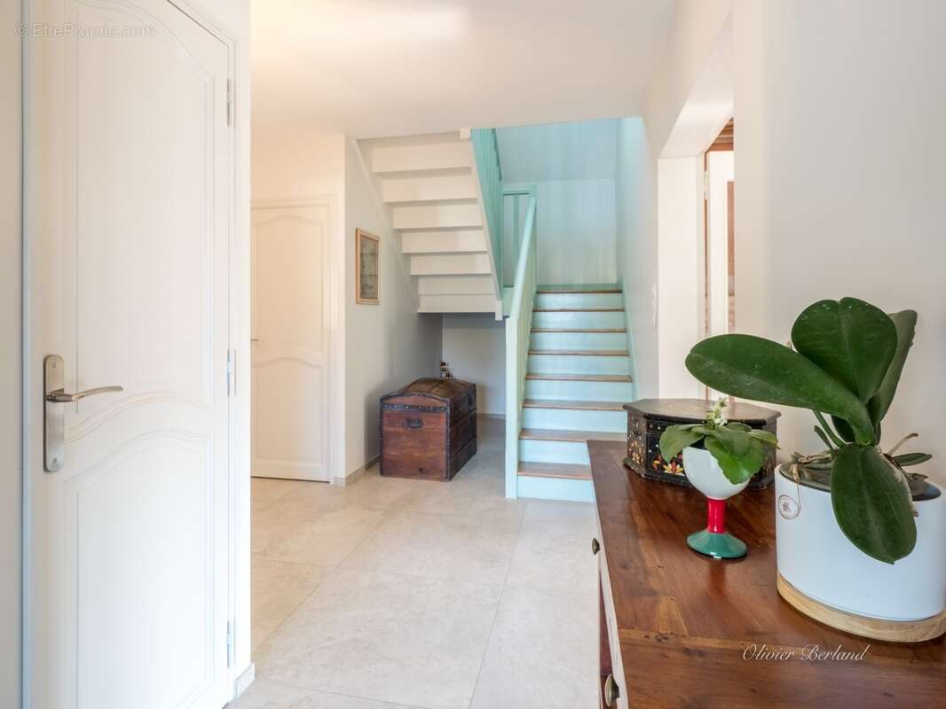 Saumur Château – Maison contemporaine 220 m² – Jardin 997 m² – Coup de cœur familial - photo 4