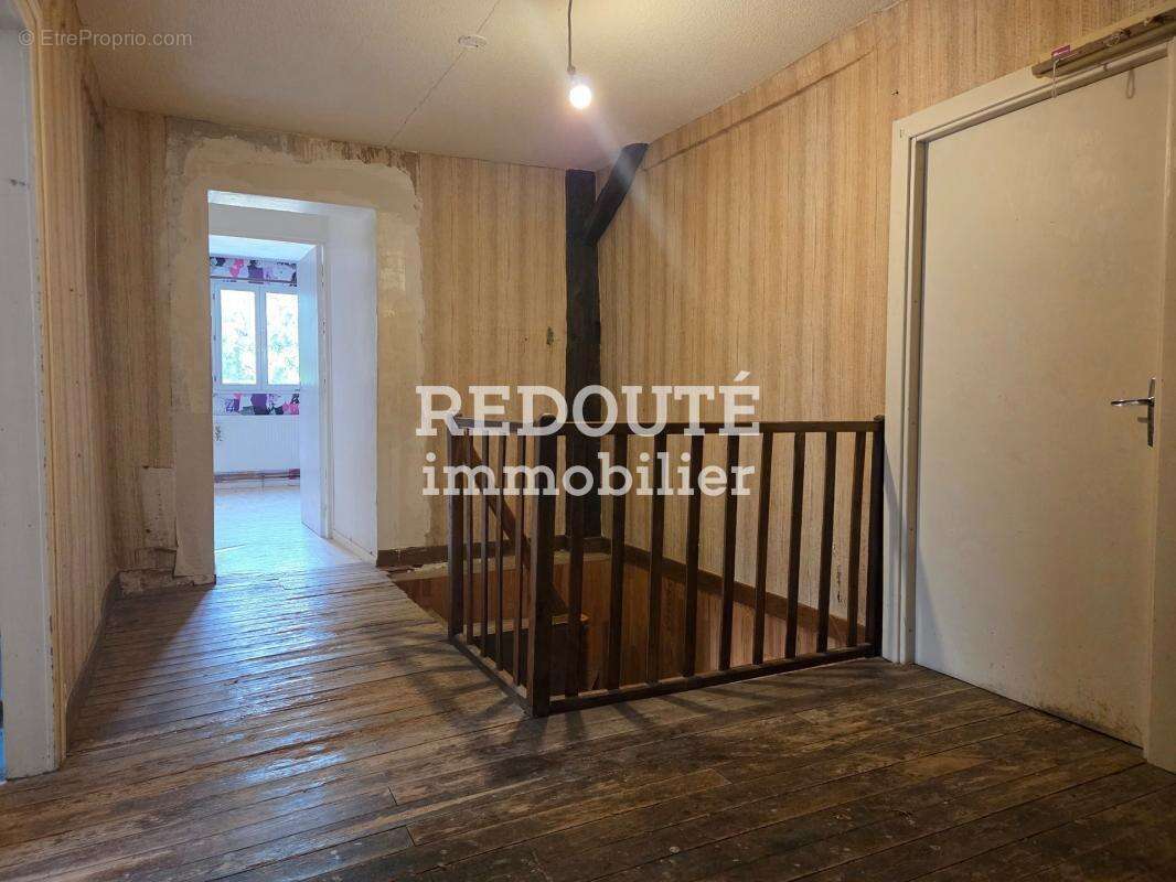 Maison ancienne avec jardin de 109 m² Secteur Novion-Porcien - photo 9