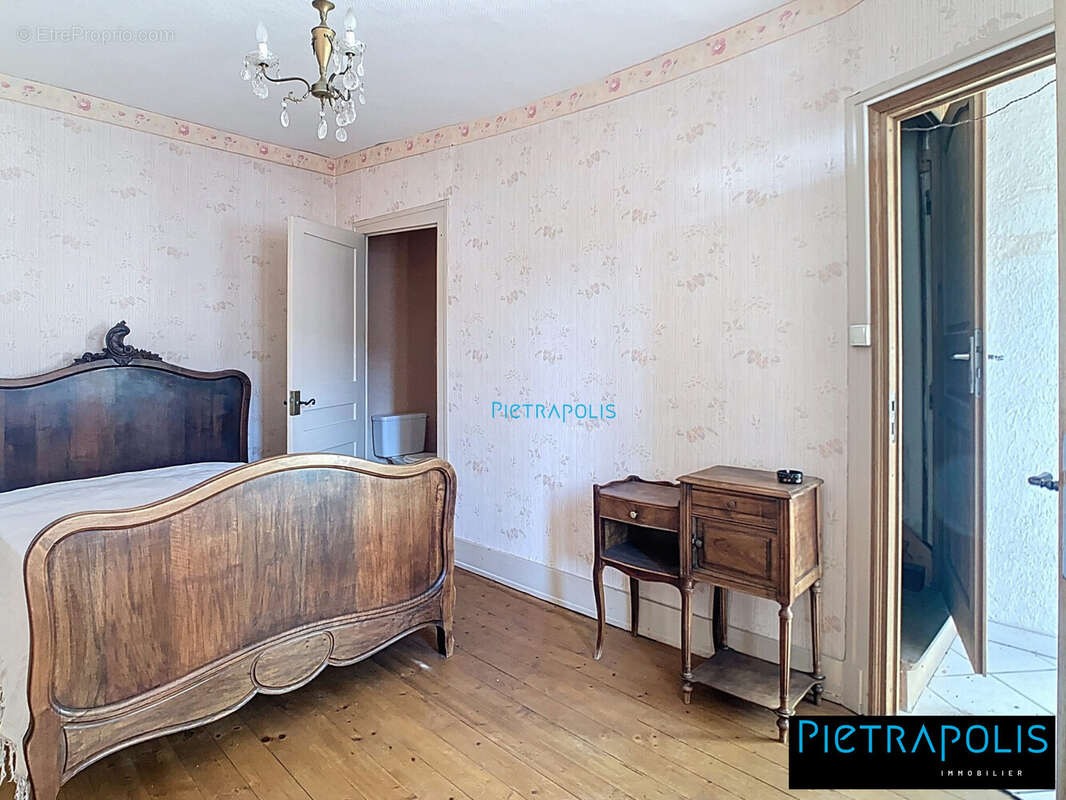 Maison à MONTMERLE-SUR-SAONE