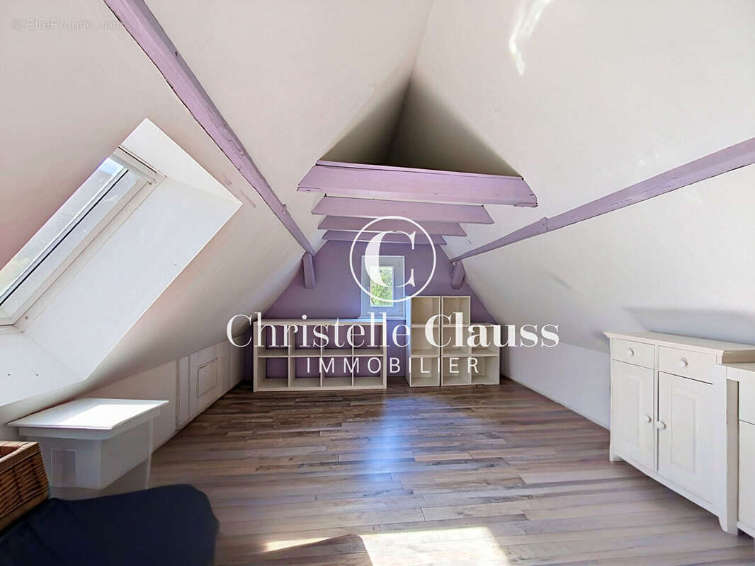 Maison  7 pièce(s) 186.35m² - photo 13