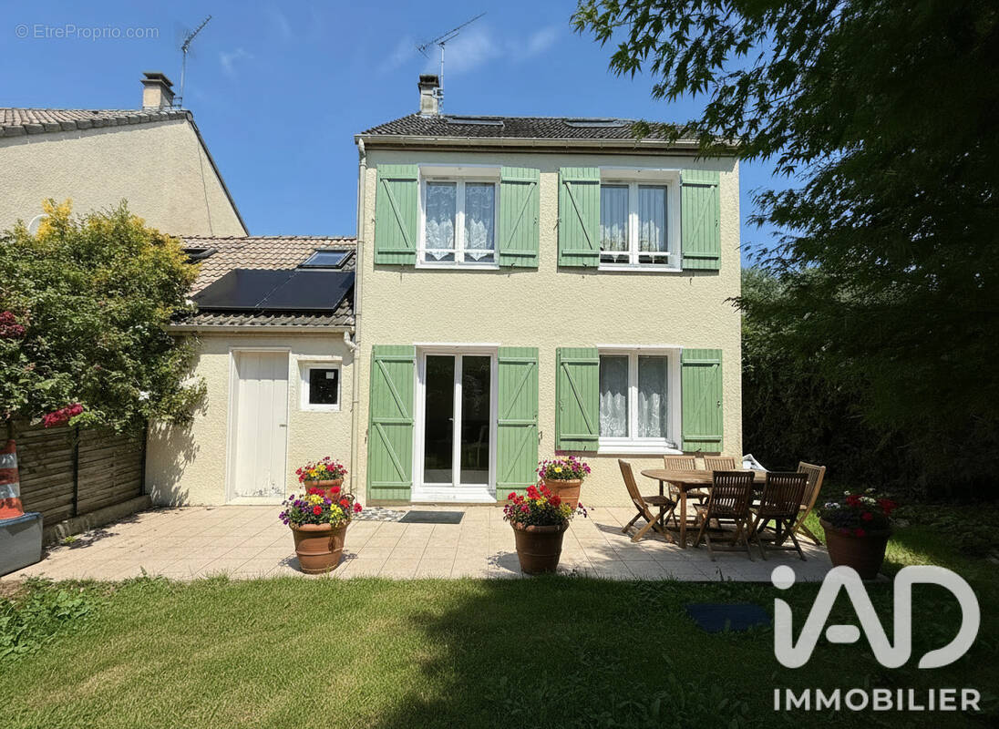 Photo 1 - Maison à MONTMORENCY