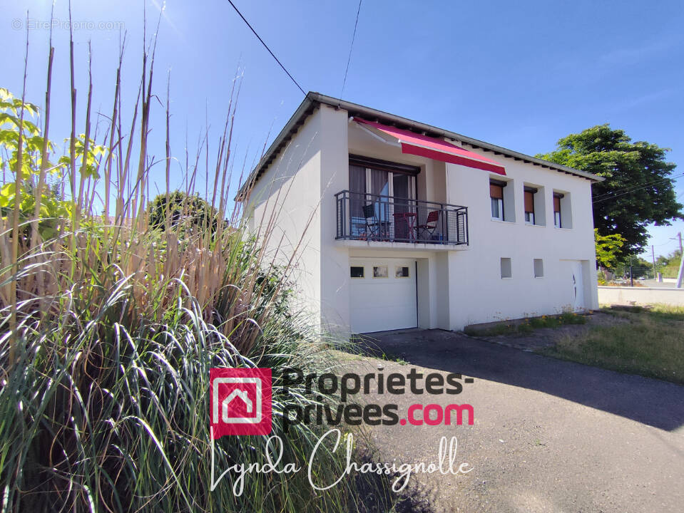 Maison à RIORGES