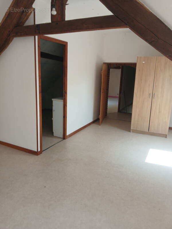 Maison 75 m² à La Guerche-Sur-L'aubois  - photo 7
