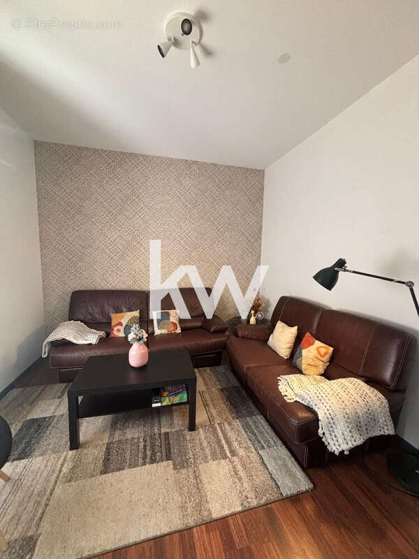Appartement 95 m² à Saint-Etienne  - photo 4
