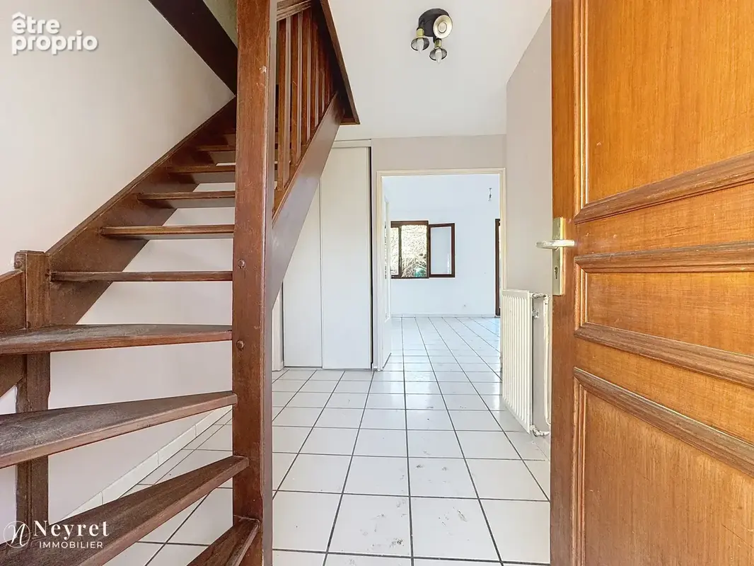 Maison individuelle - 120m2 - St Genis Laval - photo 5