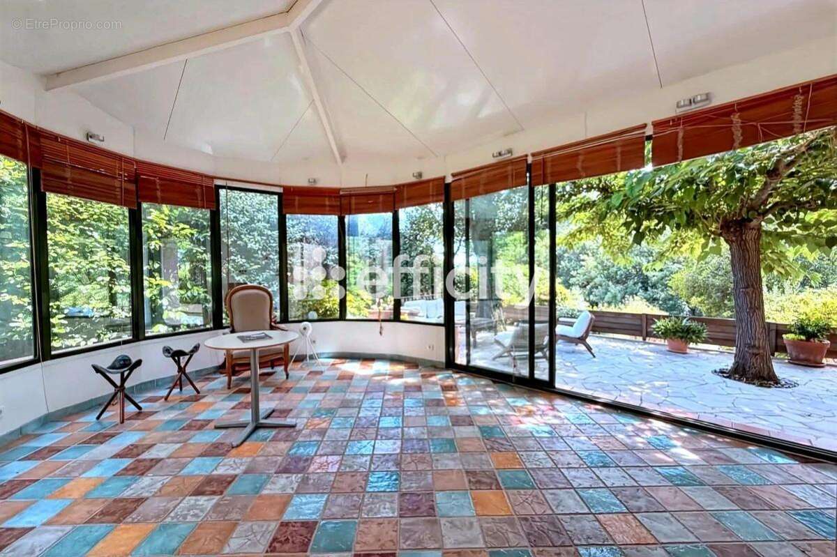 Maison à AUBAGNE