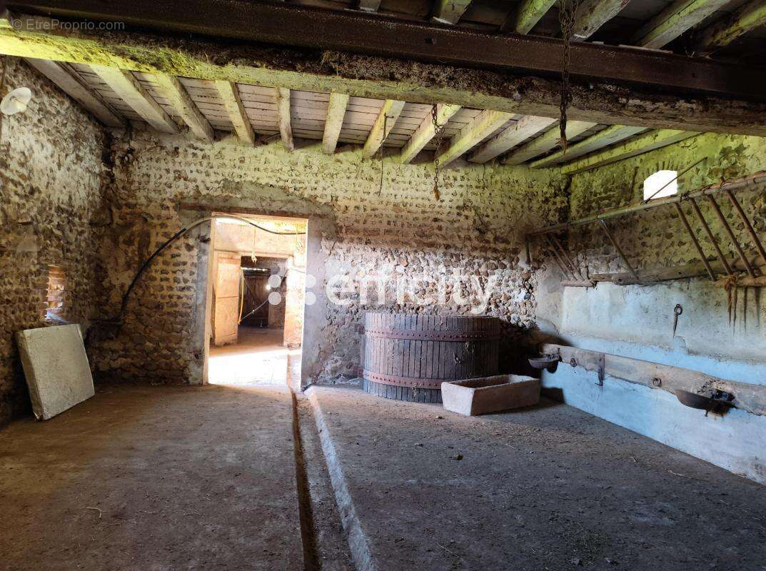 Maison à SAINT-MAURICE-LES-CHARENCEY