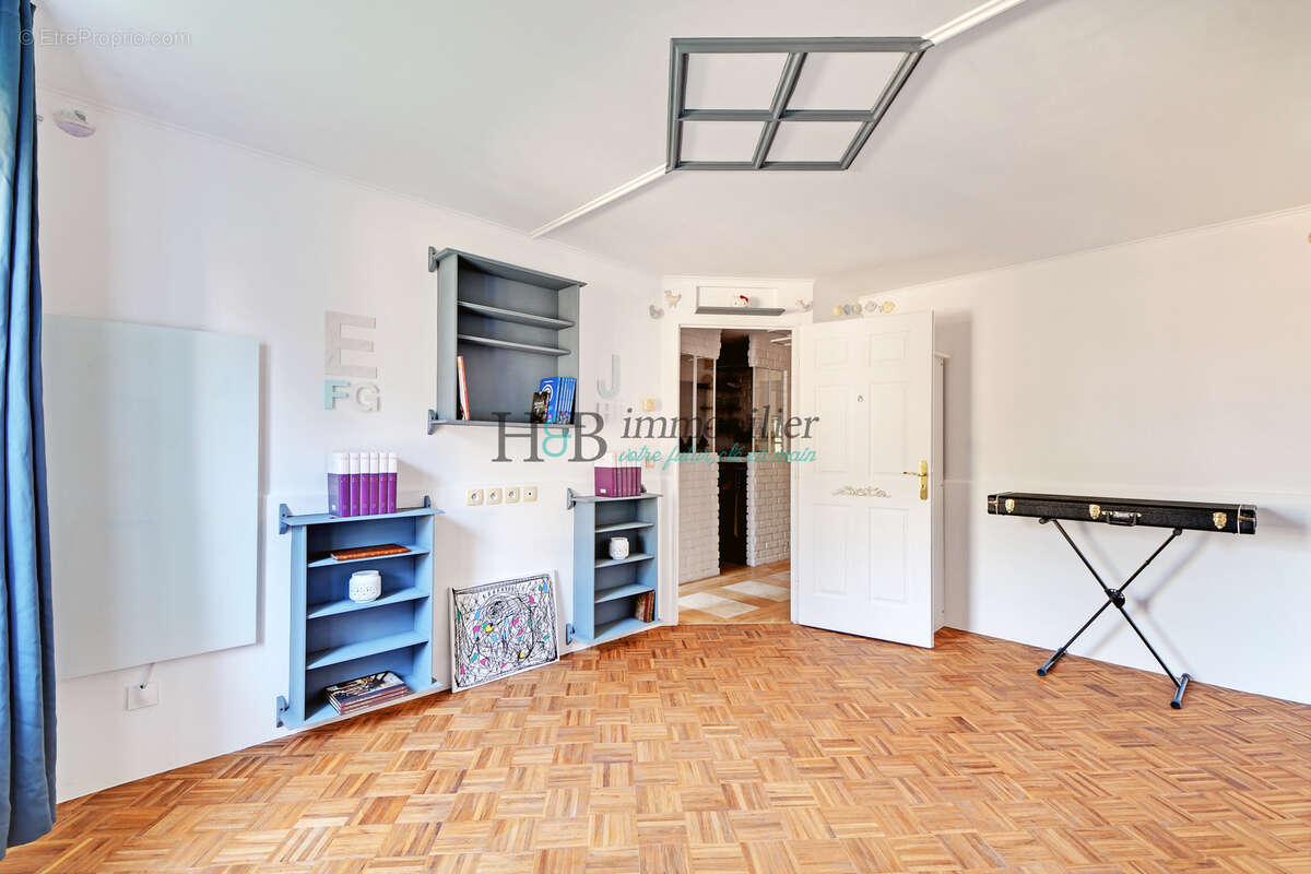 Appartement à MAISONS-ALFORT