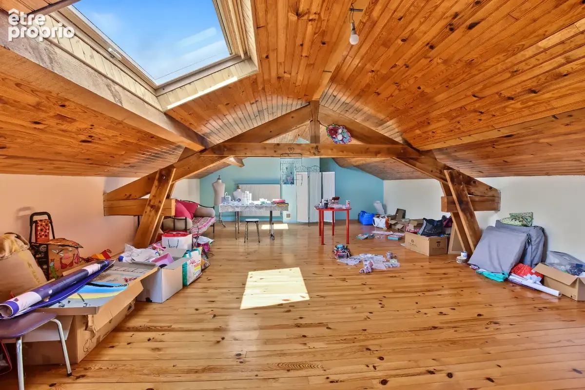 Grande maison familiale de 330 m² Carrez sur 1400 m² de terrain - 4 chambres, sous-sol complet et combles aménagés - photo 36