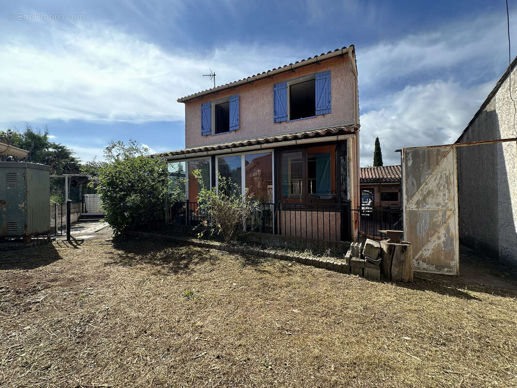 Maison à PUGET-SUR-ARGENS