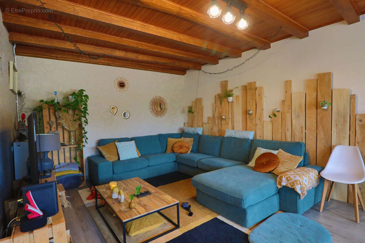 Maison à LAYS-SUR-LE-DOUBS