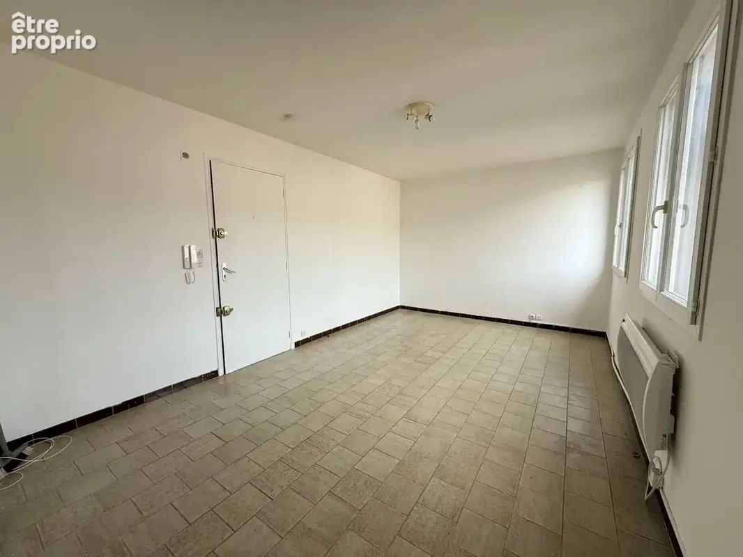Appartement 23 m² à Nimes  - photo 2
