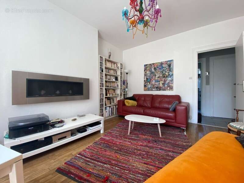 Appartement à SAINT-CYR-SUR-LOIRE