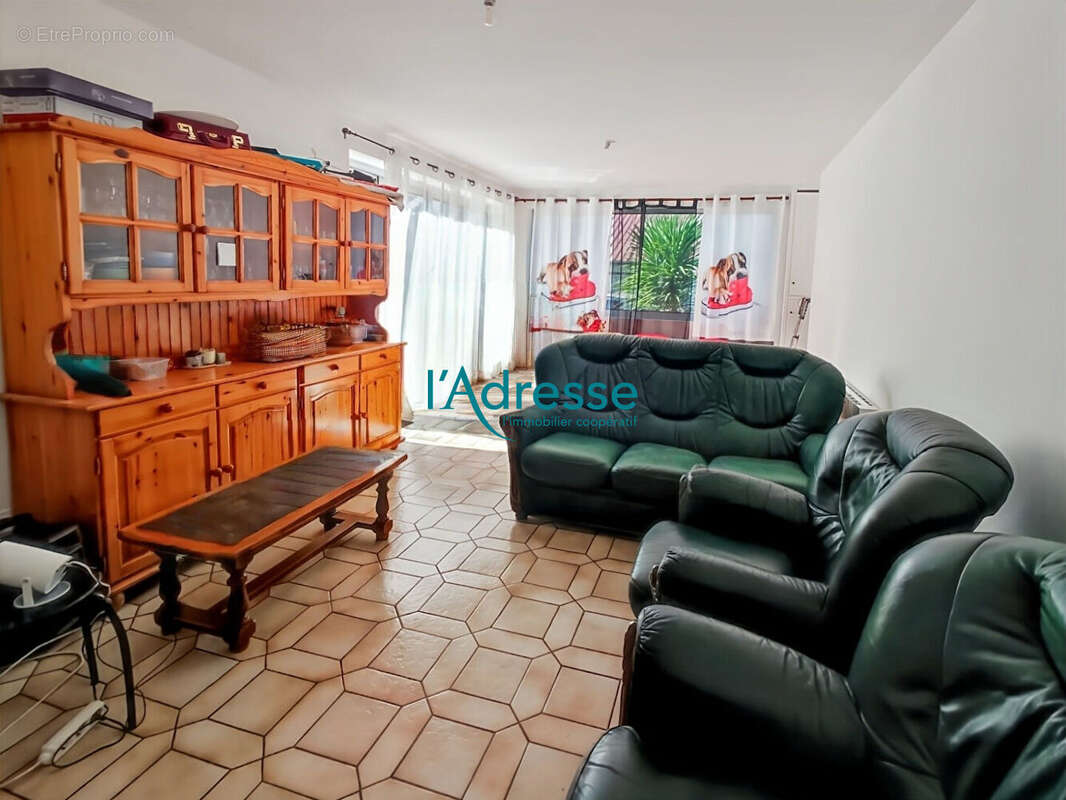 Maison à MONTREVAULT