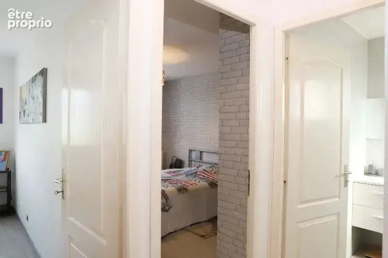 Villa sur un grand jardin avec double garage - photo 12