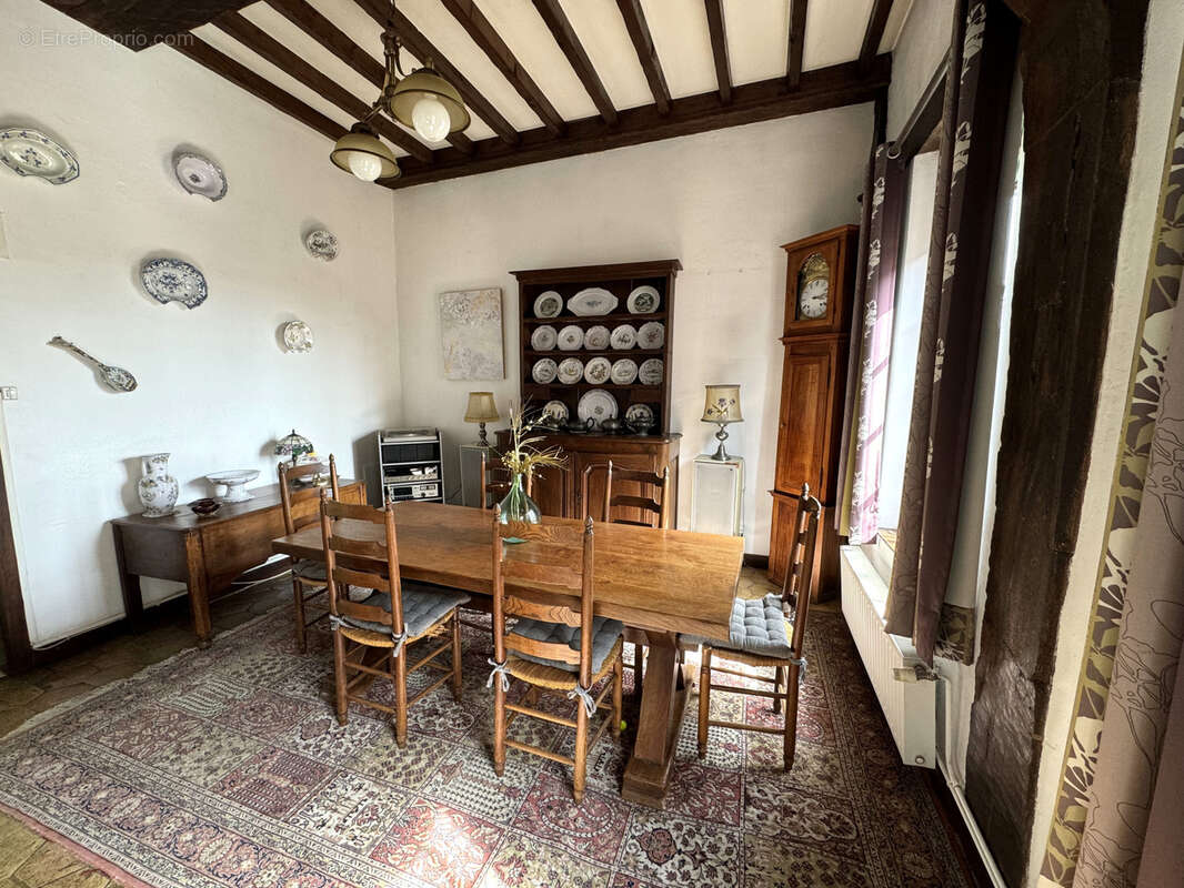 Maison à IVRY-LA-BATAILLE