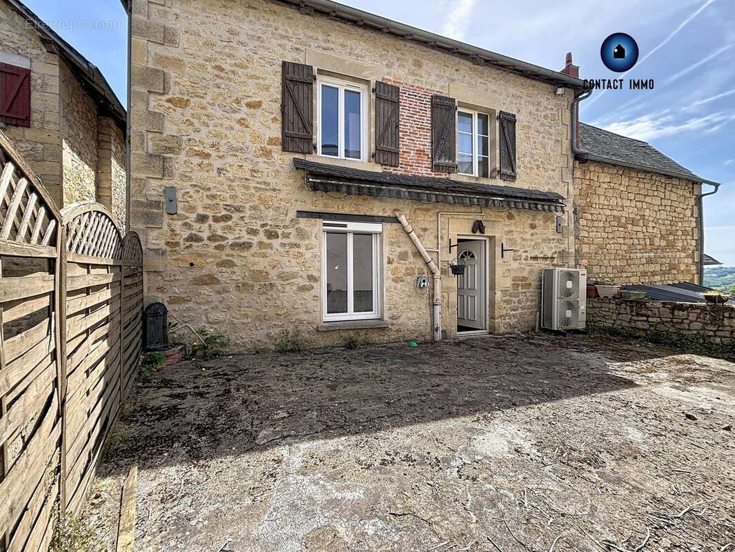 Maison à PERPEZAC-LE-BLANC
