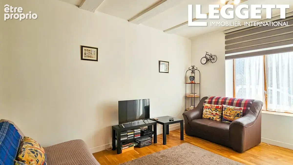 Belle propriété de 3 appartements au cœur de Gouarec, proche du canal, offrant de multiples possibilités - photo 2