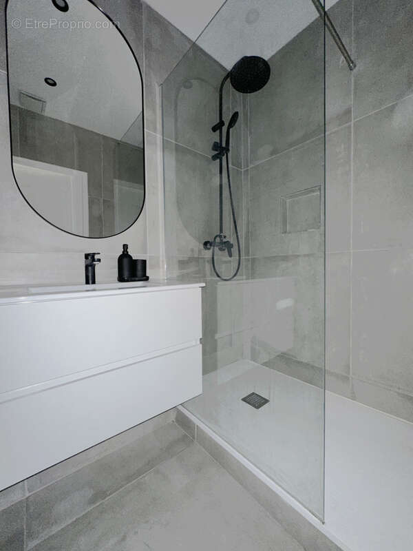 Appartement à MARSEILLE-6E