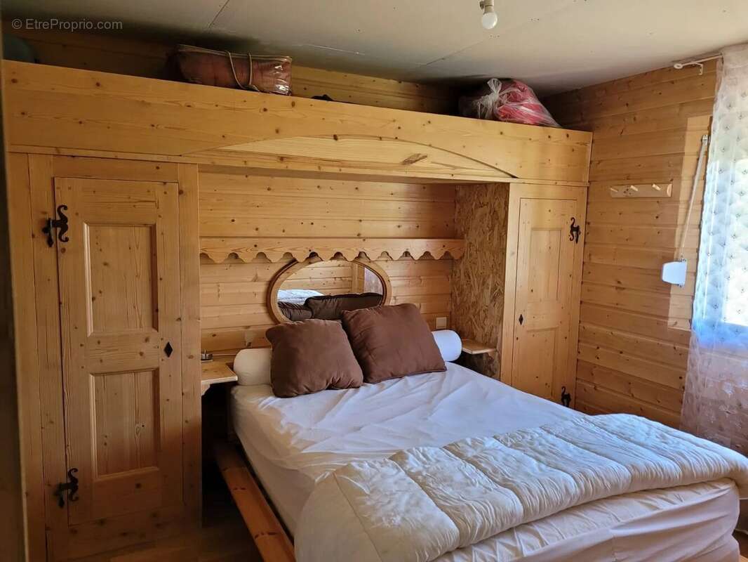PREMANON : Chalet avec 2 logements et grand garge - photo 18