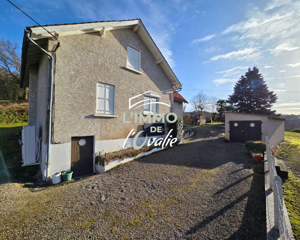 Maison à GAGNAC-SUR-CERE