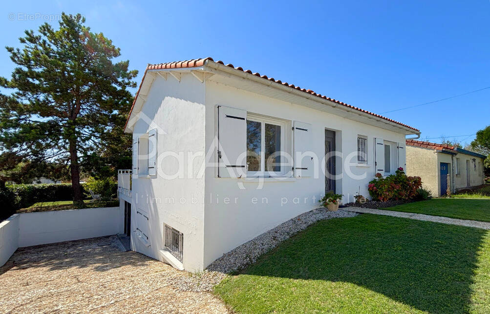 Maison à MESCHERS-SUR-GIRONDE