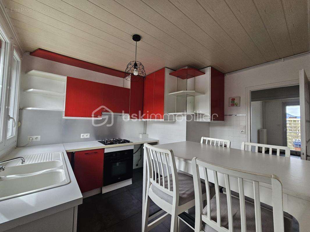 Appartement à EYBENS