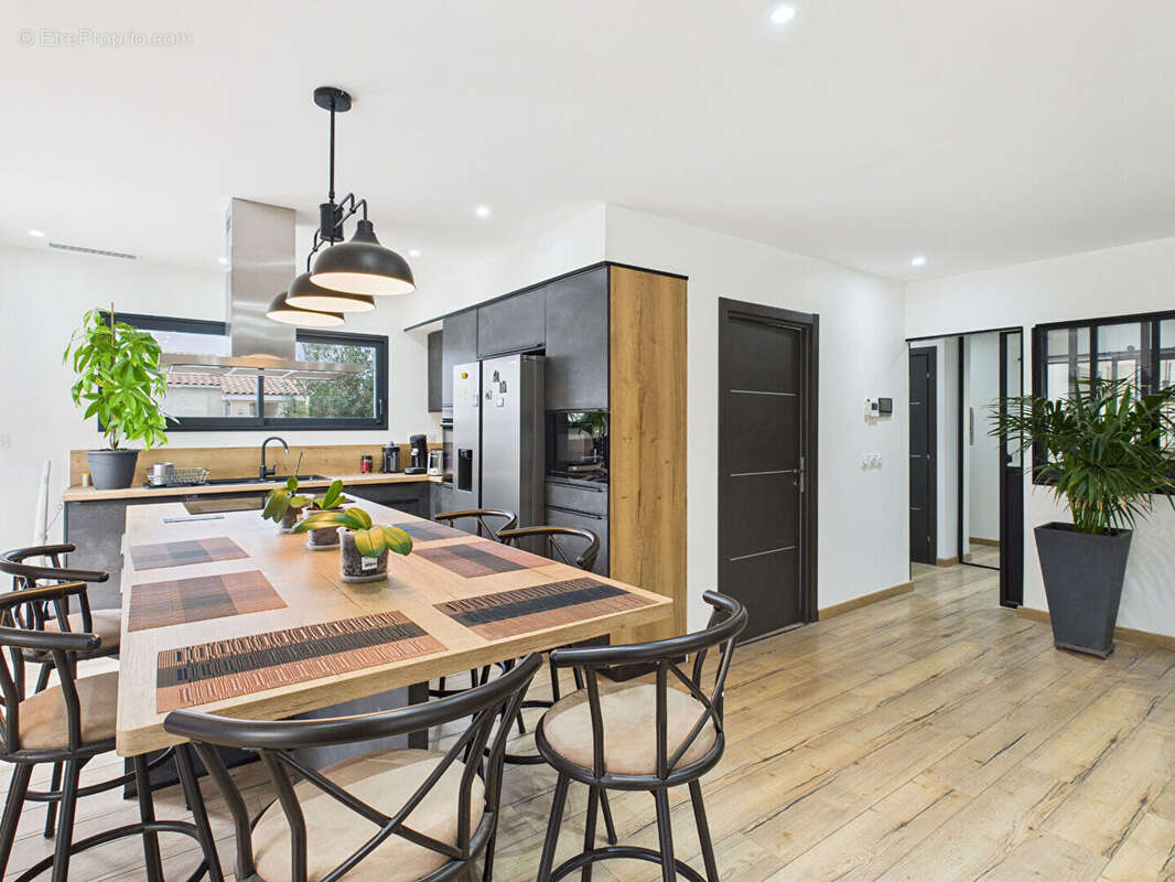 Maison à ROMANS-SUR-ISERE