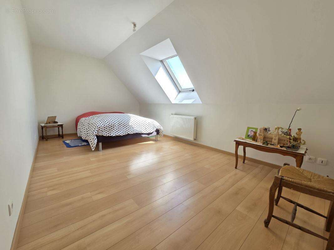 Pavillon contemporain recent offrant 220m² hab sur 2000m² - photo 14