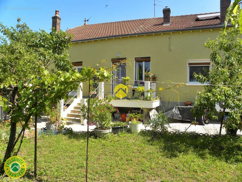 Maison à BONNY-SUR-LOIRE