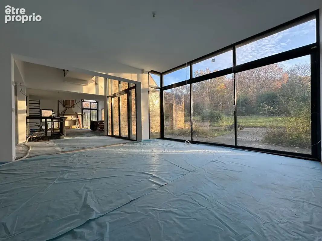 Très belle propriété  contemporaine avec environnement exceptionnel et piscine A réhabiliter Les Mesnuls 12 pièces  400 m2 - photo 4