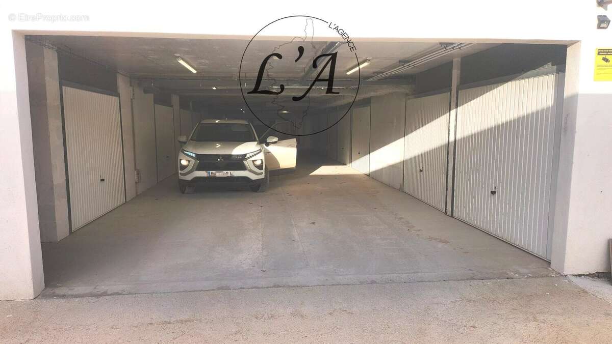 Parking à PIETROSELLA