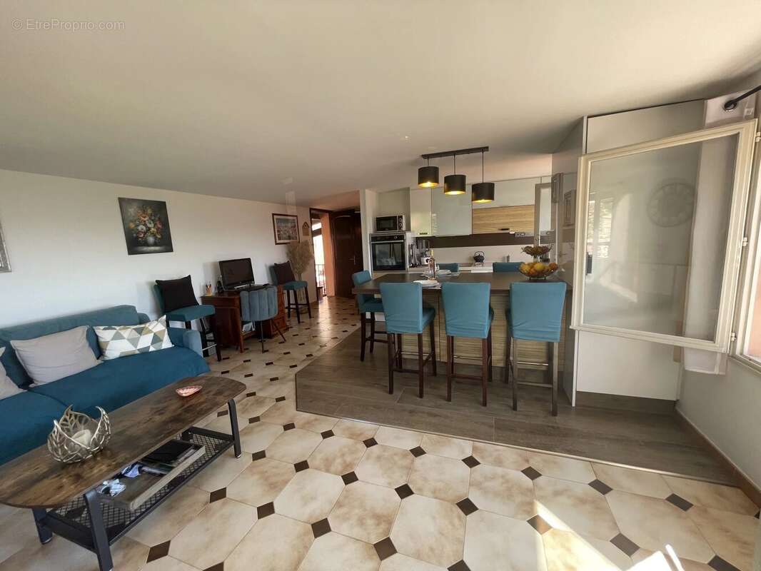 Appartement à THEOULE-SUR-MER