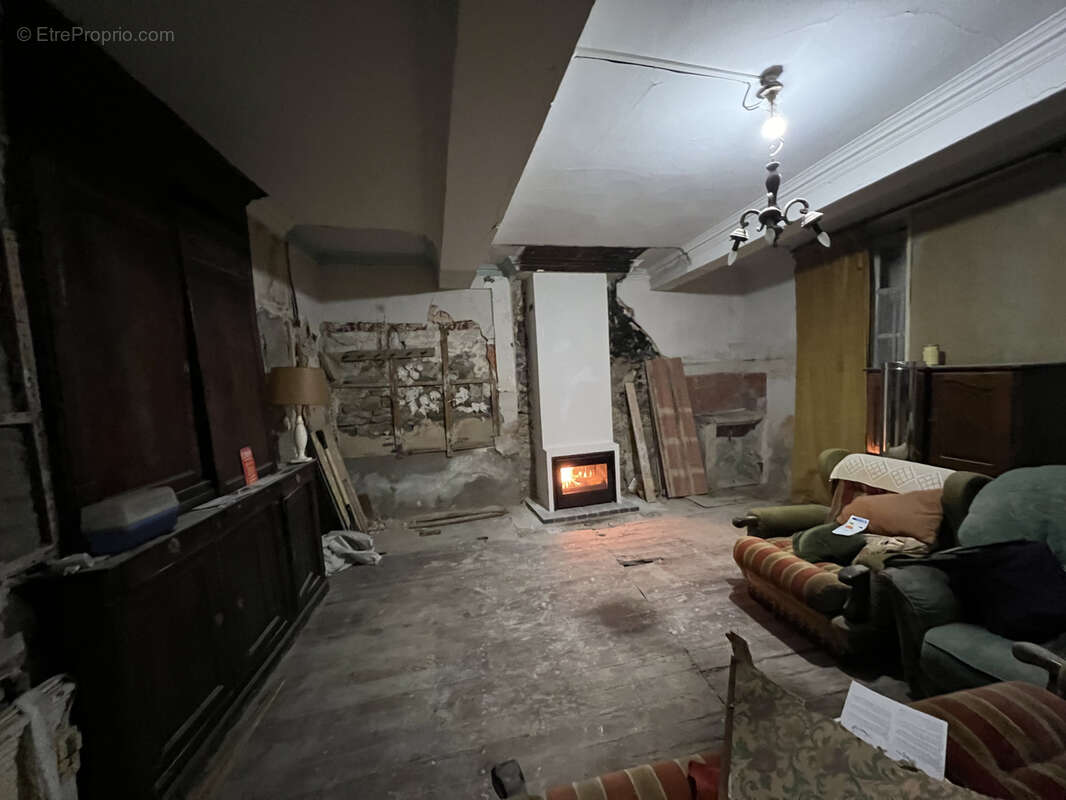 Maison à PEYRIAC-MINERVOIS