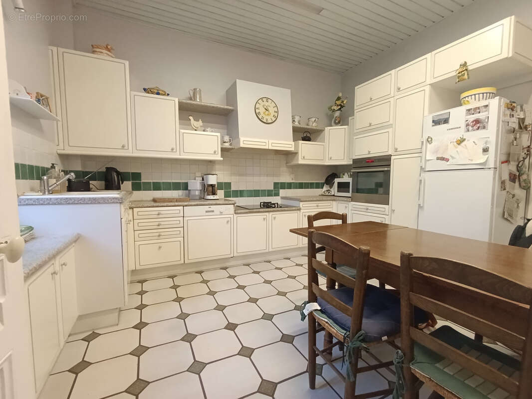 Maison bourgeoise avec extérieur et garage - photo 4