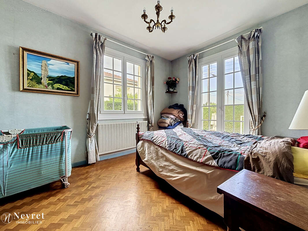 Maison à DECINES-CHARPIEU