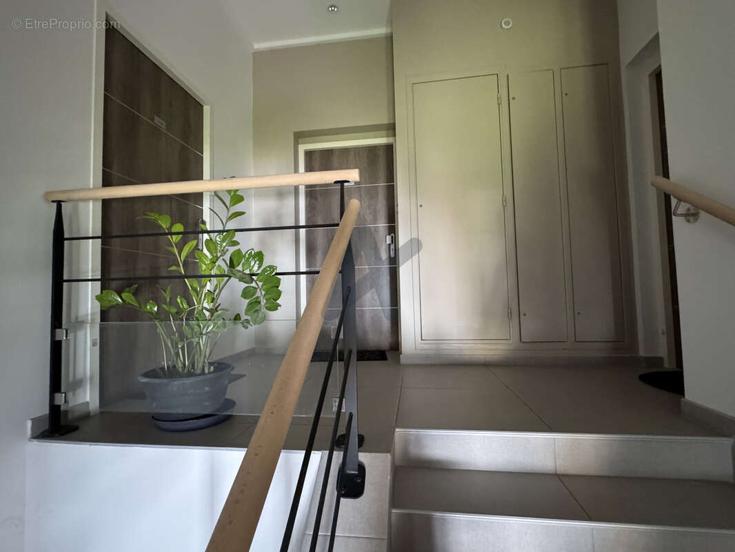 Appartement à CHAMPAGNE-AU-MONT-D'OR
