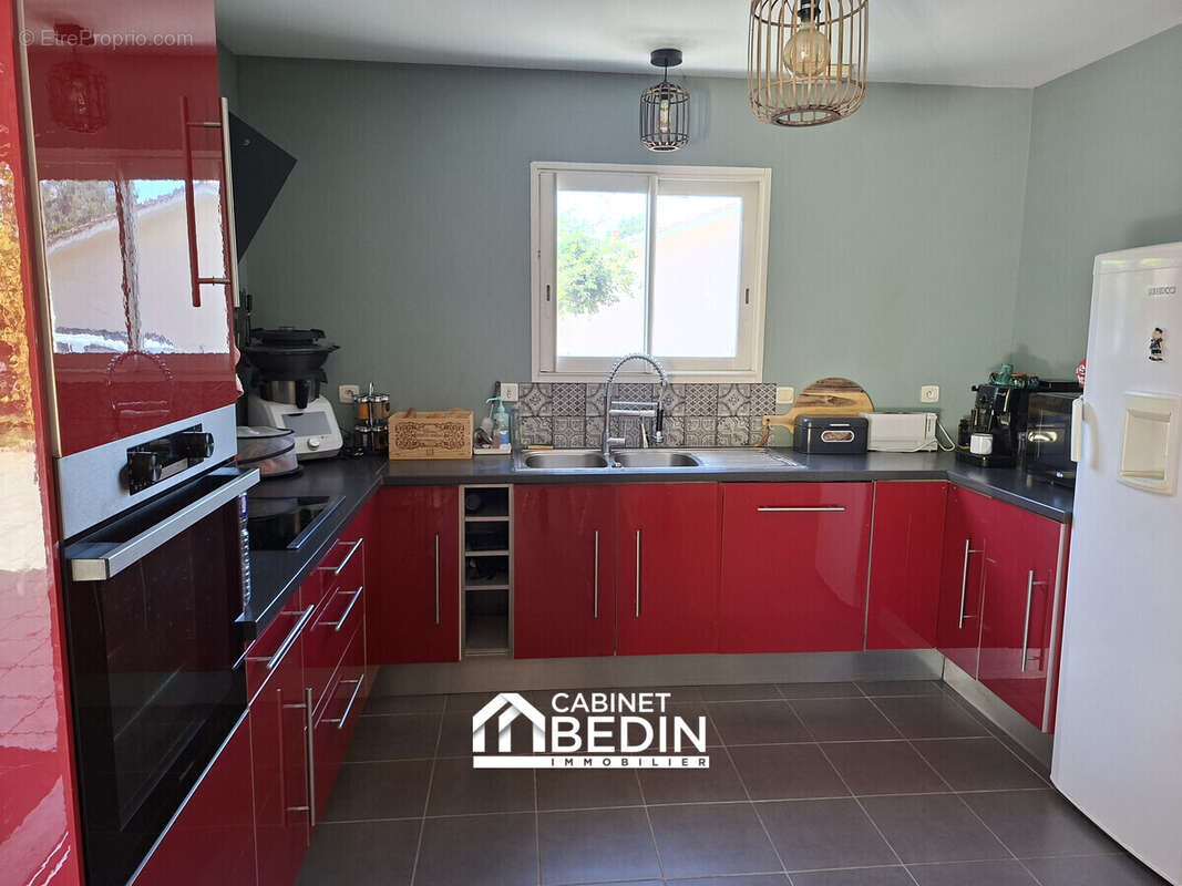 Maison 90 m² à Mios  - photo 4