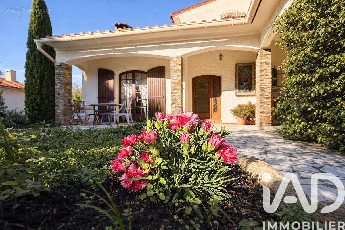 Photo 2 - Maison à LAROQUE-DES-ALBERES