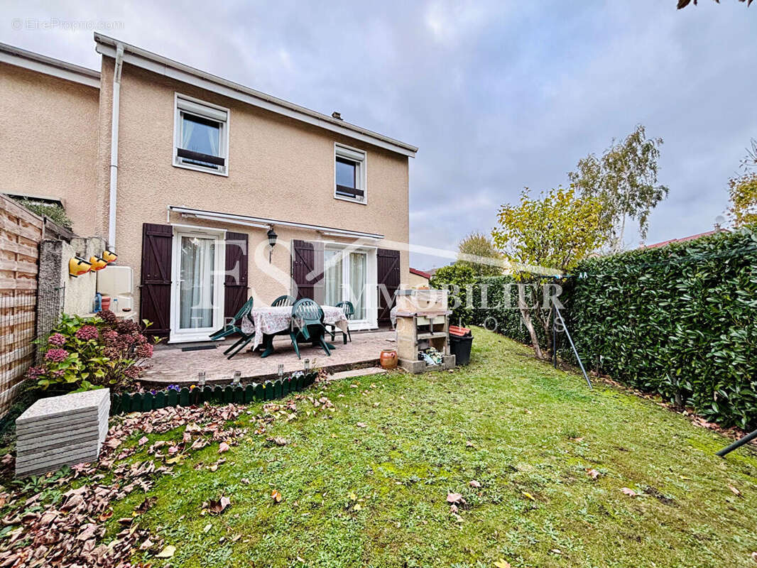 Maison à SAINT-LEU-LA-FORET