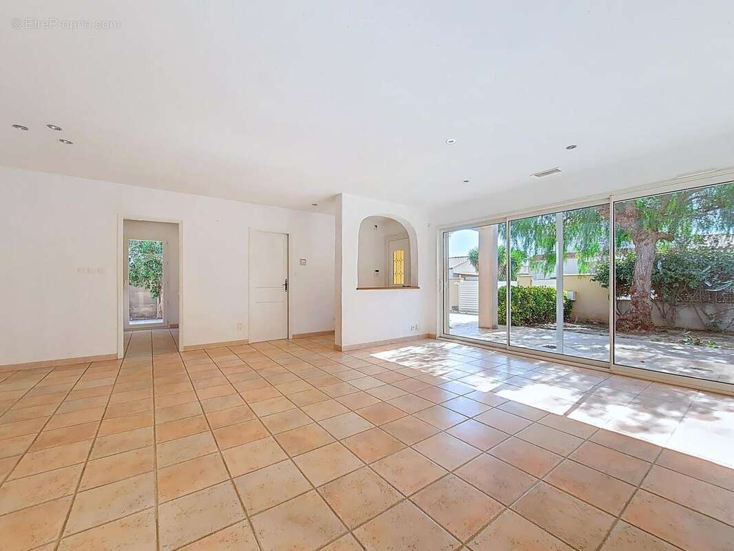 Photo 3 - Maison à SALEILLES