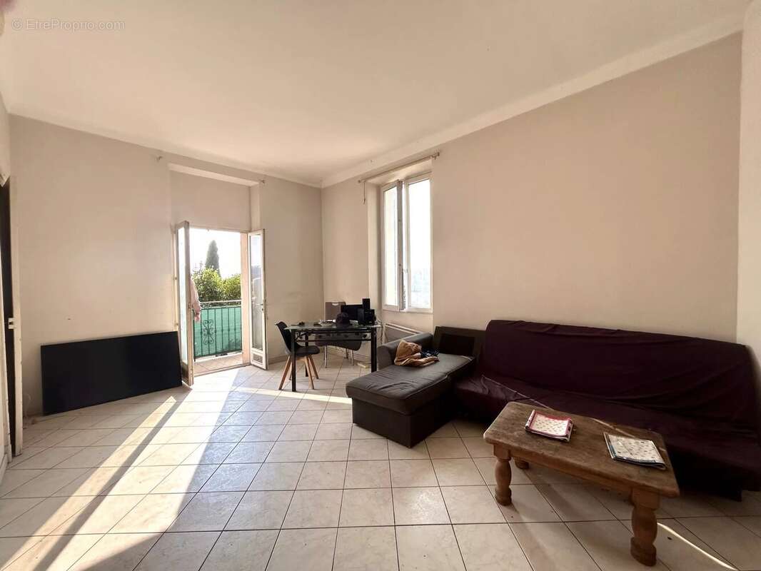 Appartement à LE CANNET