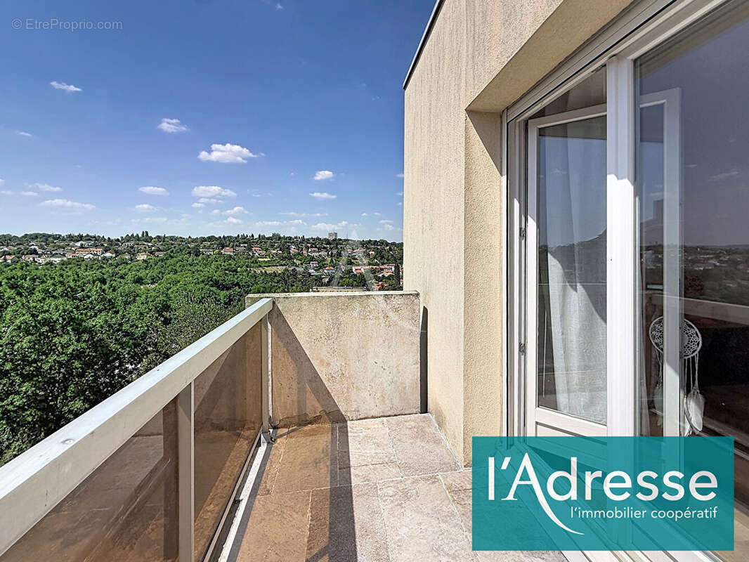 T2 rénové de 46m² avec balcon 5ème étage avec ascenseur - photo 10