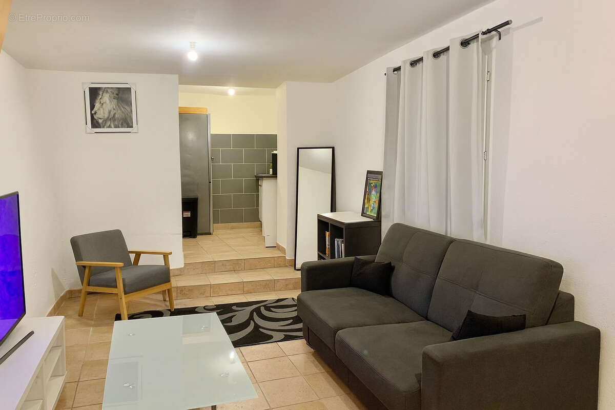 Appartement à TAVERNES