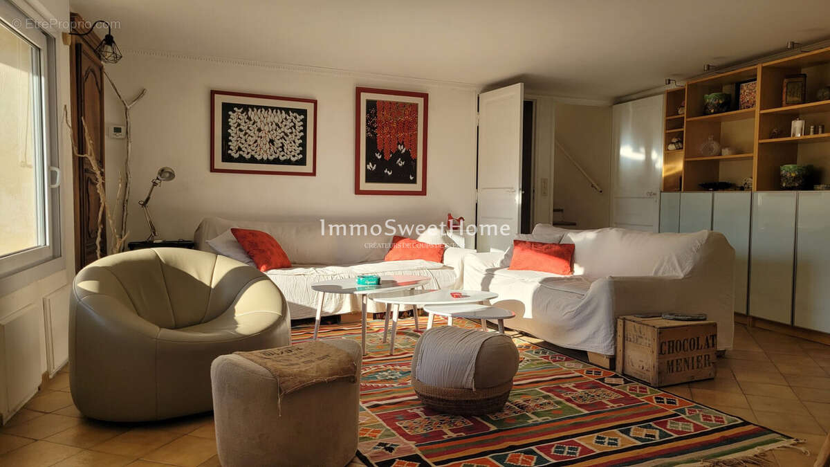 Maison à MIRABEL-AUX-BARONNIES