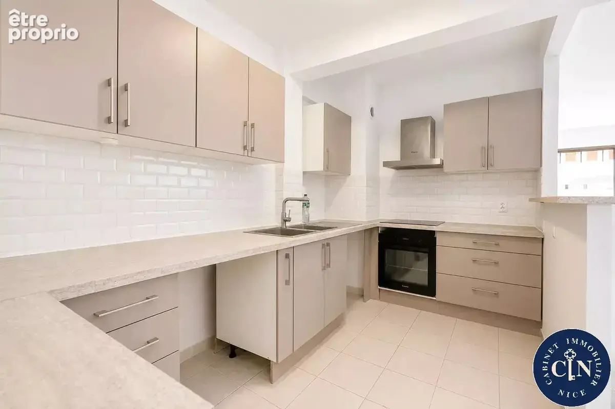 Appartement 4 pièces 80 m² à vendre à Nice (06000) - photo 8