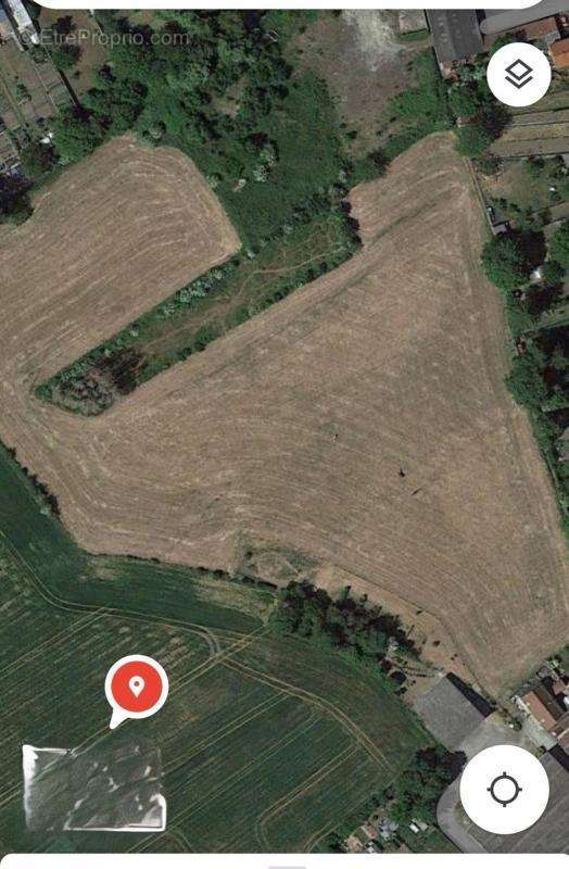 Terrain à BOHAIN-EN-VERMANDOIS