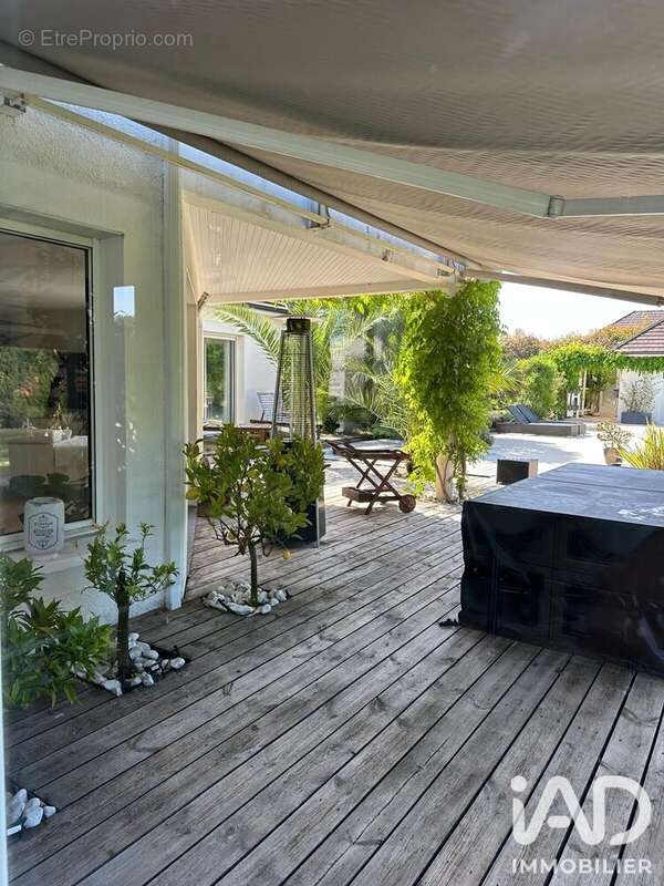 Maison 226 m² à Benejacq  - photo 6