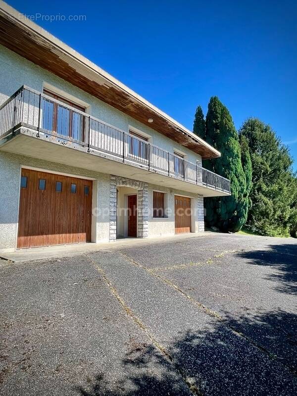 Maison à SERRIERES-EN-CHAUTAGNE