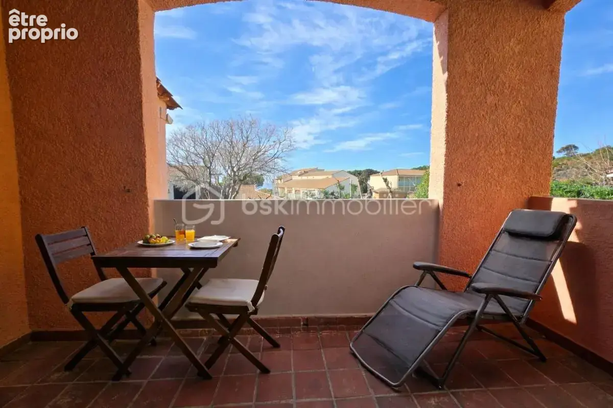 Exclusivité – Baisse de prix, à saisir ! Studio 28 m² vue mer, à deux pas du port et des commerces, au calme absolu - photo 4